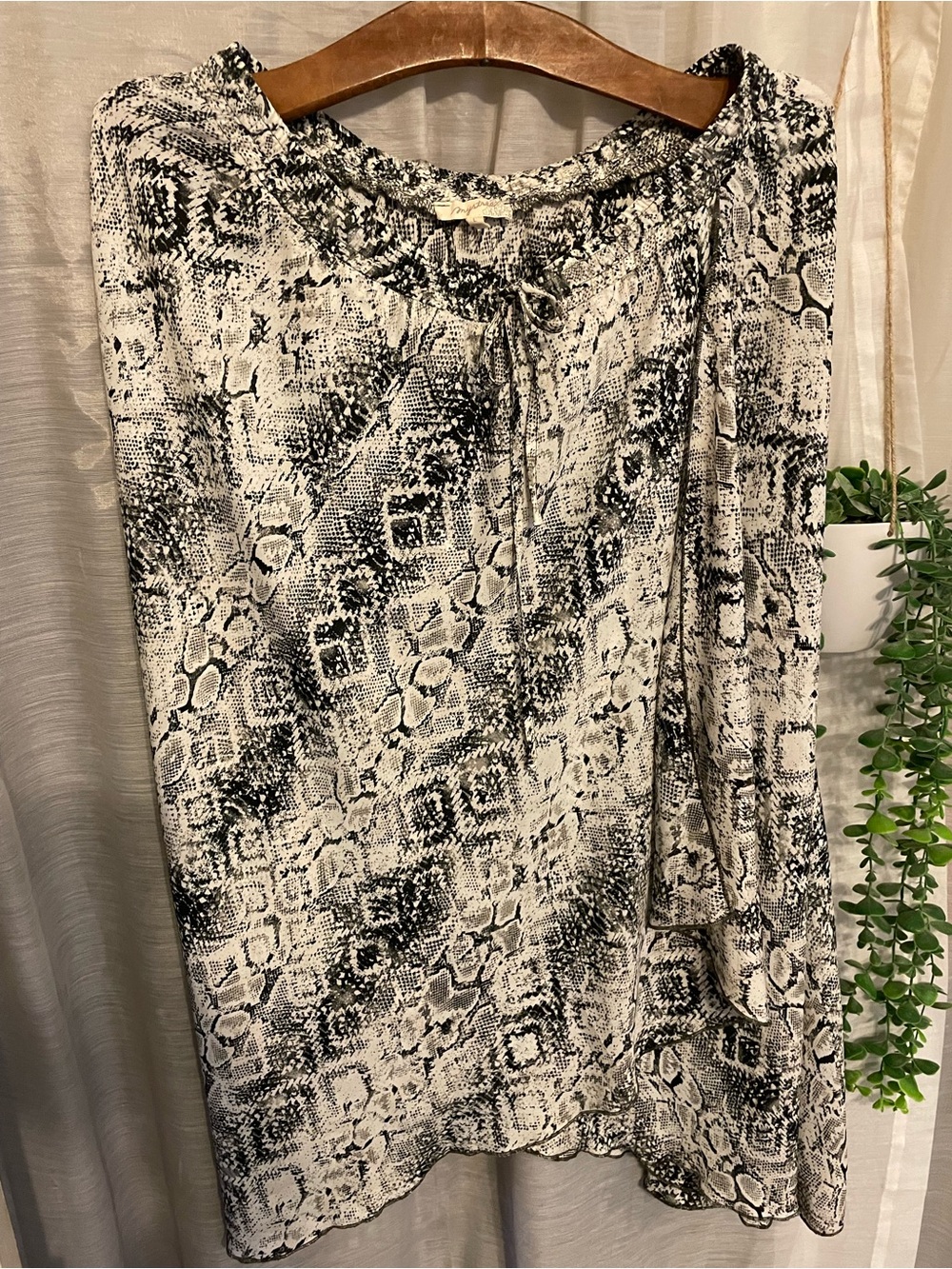 Mystree Black and White Snake Print faux wrap asymmetrical skirt